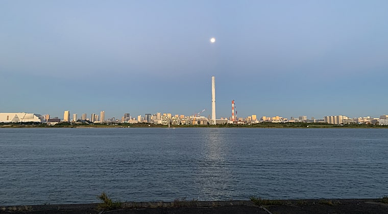 東京の東の端からわたしのウォーキング記録2023.10.30月のきれいな朝